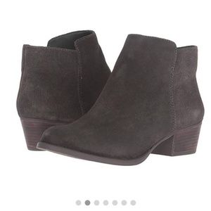 Jessica Simpson Delaine boots moss suede 6.5